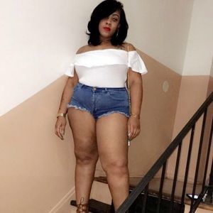 Meet your Posher, Ajah